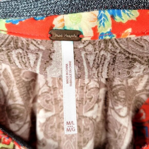 Free People Women Oversized Wildflower Kimono Top‎ Blouse Size M/L Full Zip Boho - Picture 8 of 8